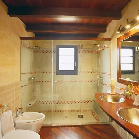 Sleeps 8 Pool Wifi