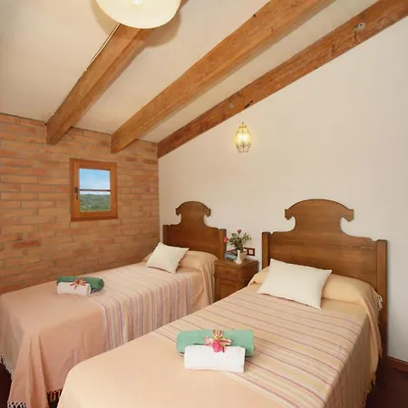 Sleeps 8 Pool Wifi Villa Cala Morell